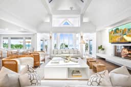 23 South Beach Lagoon: A BESTNEST Luxe by Beverly Serral Oceanfront - Image 3