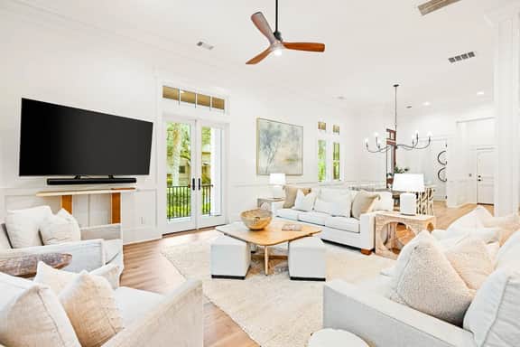 BESTNEST by Beverly Serral:  2 Green Wing Teal Road *Private Pool* - Image 3