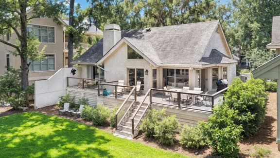 21 Shell Ring:  BESTNEST by Beverly Serral Vacation Rentals - Image 1